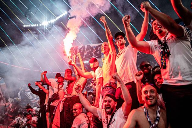 2025.06.01 Monachium 2024 2025 UEFA Final Ligi Mistrzow Allianz Arena Monachium PSG - Inter Mediolan N z radosc kibicow psg po zdobyciu finalu ligi mistrzow PSG fans after winning uefa champions league Foto Mateusz Porzucek PressFocus 2025.06.01 Monachium UEFA Champions League Final Allianz Arena stadium Munich Paris Saint Germain - FC Internazionale Milano PSG - Inter Mediolan radosc kibicow psg po zdobyciu finalu ligi mistrzow PSG fans after winning uefa champions league Credit: Mateusz Porzucek PressFocus NEWSPIX.PL --- newspix.pl