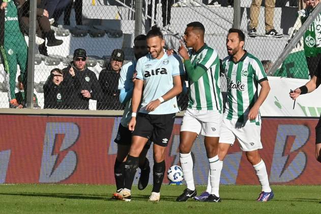 Juventude x Grêmio CAXIAS DO SUL, RS - 01.06.2025: JUVENTUDE X GRêMIO - Images of the football match between Juventude and Grêmio, valid for the 11th round of the 2025 Brazilian Championship, Series A, played at the Alfredo Jaconi Stadium, in Caxias do Sul, RS (01). (Photo: Antà nio Machado Fotoarena) x2747587x Antà nioxMachado