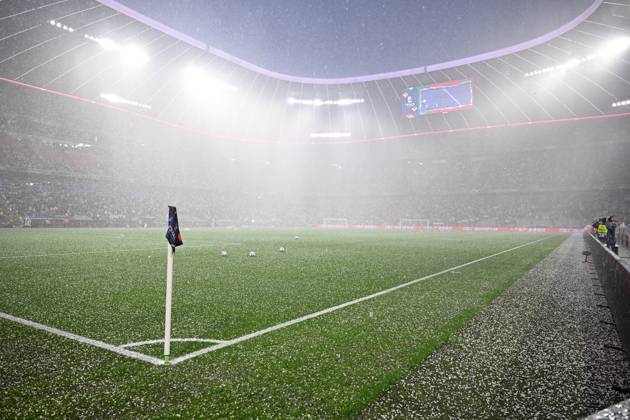 04.06.2025, xjrdrx, Fussball UEFA Nations League 1 2 Finale, Deutschland - Portugal v.l. Hagelschauer ueber dem Stadion (DFL DFB REGULATIONS PROHIBIT ANY USE OF PHOTOGRAPHS as IMAGE SEQUENCES and or QUASI-VIDEO) Muenchen
