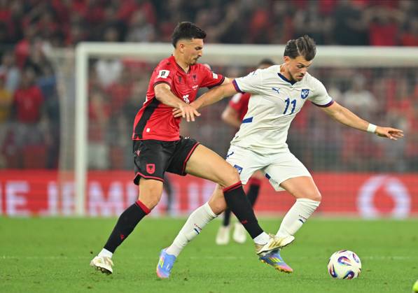 Sport Bilder des Tages ALBANIA vs SERBIA LAZAR SAMARDZIC, football player of Serbia during World Cup qualification match against Albania, at Kombetare stadium. Tirana, 07.06.2025. photo: MN Press photo mm FOOTBALL, SERBIA, ALBANIA, FIFA World Cup, WM, Weltmeisterschaft, Fussball QUALIFICATIONS MATCH Tirana Kombetare stadium Albania Copyright: xMarkoxMetlas xMNxPressx