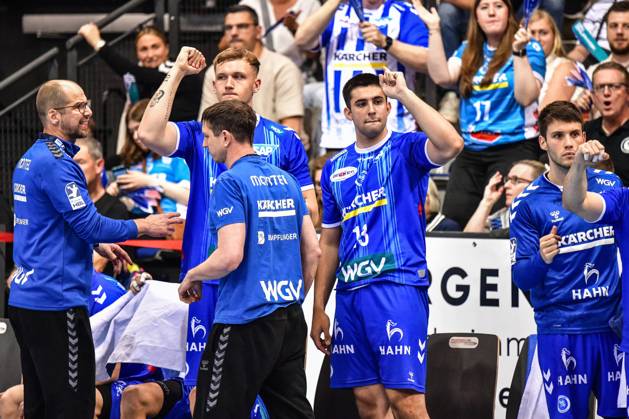 TVB Stuttgart - SC DHfK Leipzig; Stuttgart, 08.06.2025 Jubel auf der Stuttgarter Bank ; Stuttgart, 08.06.2025 - 34. Spieltag der Handball-Bundesliga, TVB Stuttgart - SC DHfK Leipzig, Porsche-Arena, Stuttgart. Copyright: xBEAUTIFULxSPORTS Märklx