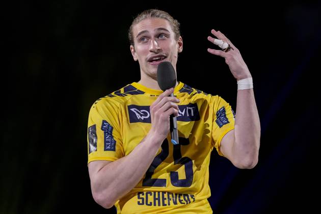 Bilder des Jahres 2025, Sport 06 Juni Sport Themen der Woche KW23 Sport Bilder des Tages Juri Knorr (RNL, 10), bei seiner Verabschiedung, Abschied vom Verein, Einzelbild, Einzelfoto, Aktion, Action, 08.06.2025, Mannheim (Deutschland), Handball, Bundesliga, Rhein-Neckar Löwen - Füchse Berlin