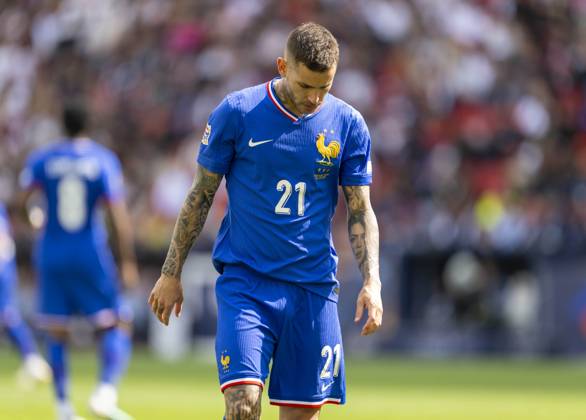 08.06.2025, Fussball UEFA Nations League 2024 25, Spiel um Platz 3, Deutschland - Frankreich, in der MHP-Arena Stuttgart, Lucas Hernandez (Frankreich) nachdenklich