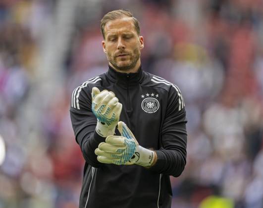 08.06.2025, Fussball UEFA Nations League 2024 25, Spiel um Platz 3, Deutschland - Frankreich, in der MHP-Arena Stuttgart, Torwart Oliver Baumann (Deutschland) beim Aufwärmen.