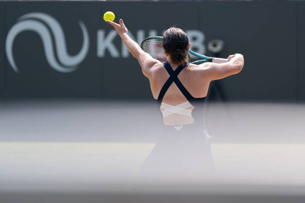 2025-06-13 2025 Libema Open Grass Court Championships Autotron ROSMALEN, NETHERLANDS - JUNE 13: Elisabetta Cocciaretto of Italy during the 2025 Libema Open Grass Court Championships at Autotron on June 13, 2025 in Rosmalen, Netherlands. Rosmalen Autotron Netherlands Content not available for redistribution in The Netherlands directly or indirectly through any third parties. Copyright: xMarleenxFouchierx