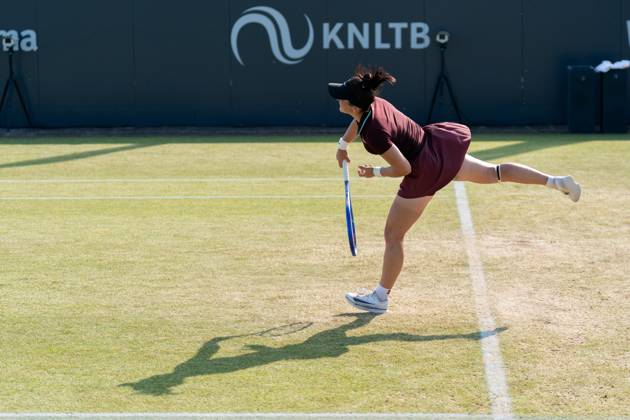2025-06-13 2025 Libema Open Grass Court Championships Autotron ROSMALEN, NETHERLANDS - JUNE 13: Bianca Andreescu of Canada during the 2025 Libema Open Grass Court Championships at Autotron on June 13, 2025 in Rosmalen, Netherlands. Rosmalen Autotron Netherlands Content not available for redistribution in The Netherlands directly or indirectly through any third parties. Copyright: xMarleenxFouchierx