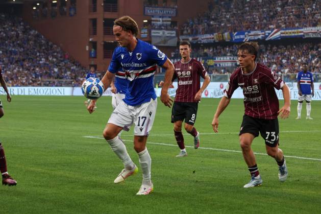 CALCIO - Serie B - PlayOut - UC Sampdoria vs US Salernitana Serie B, Playout, Genova, Stadio Ferraris, Sampdoria - Salernitana, in the photo: Meulensteen and Amatucci during PlayOut - UC Sampdoria vs US Salernitana, Italian soccer Serie B match in Genova, Italy, June 15 2025 Genova Italy Copyright: xIPAxSport ABACAx