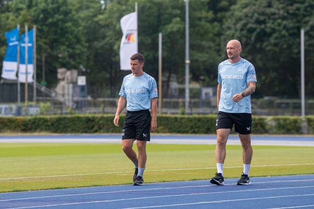 Fussball, Herren, Saison 2025 26, 2. Bundesliga, Hertha BSC, Training, v.l. Diego Demme (Hertha BSC), Toni Leistner (Hertha BSC), 25.06. 2025, Copyright: xSebastianxRäppold MatthiasxKochx