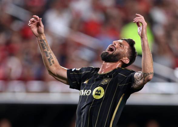 Orlando, USA, 24th June 2025. Oliver Giroud of Los Angeles FC during the Los Angeles FC vs CR Flamengo FIFA Club World Cup match at Camping World Stadium, Orlando. Picture credit should read: David Klein Sportimage EDITORIAL USE ONLY. No use with unauthorised audio, video, data, fixture lists, club league logos or live services. Online in-match use limited to 120 images, no video emulation. No use in betting, games or single club league player publications. SPI_147_DK_LA_FC_Flamengo SPI-3991-0147