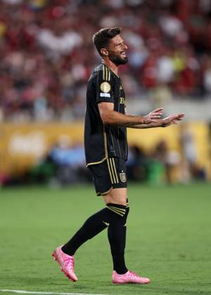 Orlando, USA, 24th June 2025. Oliver Giroud of Los Angeles FC during the Los Angeles FC vs CR Flamengo FIFA Club World Cup match at Camping World Stadium, Orlando. Picture credit should read: David Klein Sportimage EDITORIAL USE ONLY. No use with unauthorised audio, video, data, fixture lists, club league logos or live services. Online in-match use limited to 120 images, no video emulation. No use in betting, games or single club league player publications. SPI_154_DK_LA_FC_Flamengo SPI-3991-0154