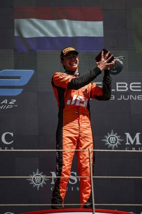 AUTO - FORMULA 2 2025 - AUSTRIA VERSCHOOR Ricard (nld), MP Motorsport, Dallara F2 2024, portrait podium during the 7th round of the 2025 FIA Formula 2 Championship from June 27 to 29, 2025 on the Red Bull Ring, in Spielberg, Austria - SpielbergAustria  Copyright: xXavixBonillax