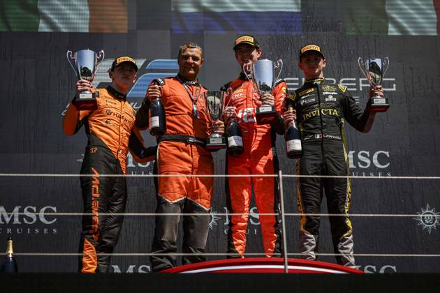 AUTO - FORMULA 2 2025 - AUSTRIA VERSCHOOR Ricard (nld), MP Motorsport, Dallara F2 2024, portrait FORNAROLI Leonardo (ita), Invicta Racing, Dallara F2 2024, portrait DUNNE Alex (irl), Rodin Motorsport, Dallara F2 2024, portrait podium during the 7th round of the 2025 FIA Formula 2 Championship from June 27 to 29, 2025 on the Red Bull Ring, in Spielberg, Austria - SpielbergAustria Copyright: xXavixBonillax