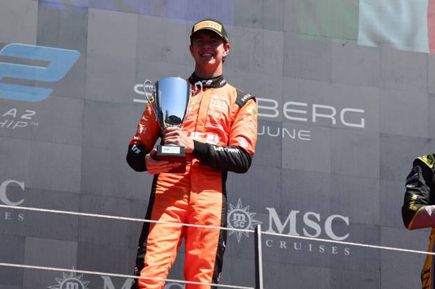 Richard Verschoor (MP Motorsport, Formel 2) gewinnt Feature Race, Podium, Grosser Preis von Oesterreich, Motorsport, Herren, Formel 1, 29.06.2025 Spielberg Steiermark Oesterreich
