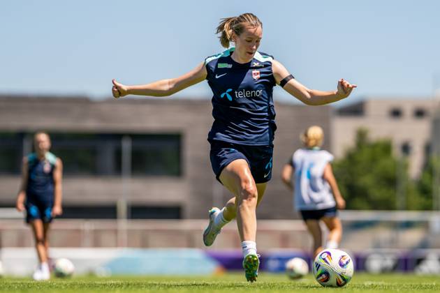 250629 Elisabeth Terland of the Norwegian women s national football team during a training session ahead of the UEFA Women s Euro 2025 on June 29, 2025 in Neuchatel. Photo: Vegard Grott BILDBYRAN kod VG VG0774 bbeng fotboll football soccer fotball fotbolls-em fotball em europamästerskap em uefa womens euro em 2025 träning practice training trening norge norway dam day -3 Copyright: VEGARDxGRoTT BB250629VG010