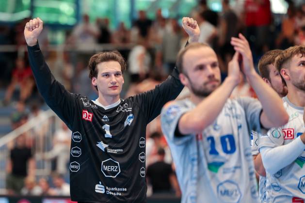 29.06.2025, 2. Handball Bundesliga, Nachholspiel, TuSEM Essen - Dessau-Rosslauer HV 06, Torwart Janik Patzwaldt (Dessau-Rosslauer HV 06) jubelt, Essen Sporthalle Am Hallo NRW Deutschland xRHR-FOTO DEx Copyright: DennisxEwert RHR-FOTOx RHR-FOTO DE