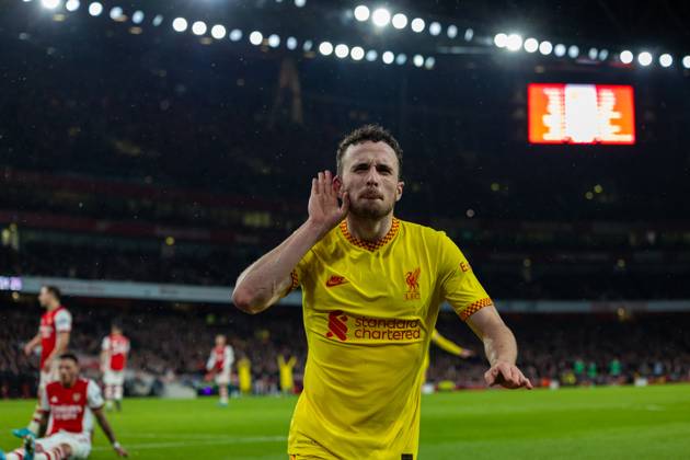 Football - FA Premier League - Arsenal FC v Liverpool FC LONDON, ENGLAND - Wednesday, March 16, 2022: Liverpool s Diogo Jota celebrates after scoring the first goal during the FA Premier League match between Arsenal FC and Liverpool FC at the Emirates Stadium. Liverpool won 2-0. LONDON Emirates Stadium GREATER LONDON ENGLAND Copyright: xDavidxRawcliffex 2022-03-16-160-Arsenal_Liverpool