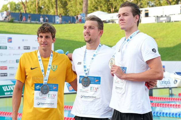 Podium of the day 2 at the Swimming Internationals of the 61th Settecolli in Roma, Italy - 27 Jun 2025 Michele Lamberti of Italy (L), Pavel Samusenko (NAB) (C) and Miron Lifincev (NAB) (R) seen during Podium of Men s 50m Backstroke Final during the second day at the swimming internationals of the 61th Settecolli Trophy. Rome Italy Copyright: xElenaxVizzocax xSOPAxImagesx 0823971369st
