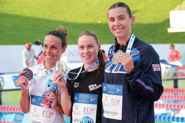 Podium of the day 2 at the Swimming Internationals of the 61th Settecolli in Roma, Italy - 27 Jun 2025 Anna Pirovano of Italy (L), Ellen Walshe of Ireland (C) and Freya Colbert of Great Britain (R) seen during Podium of Women s 400m Individual Medley Final during the second day at the swimming internationals of the 61th Settecolli Trophy. Rome Italy Copyright: xElenaxVizzocax xSOPAxImagesx 0823971459st