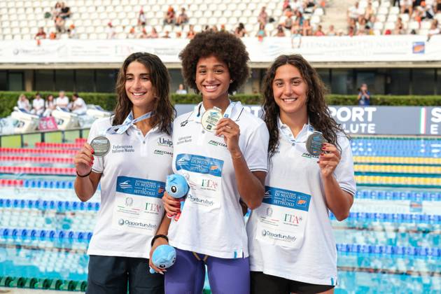Podium of the day 2 at the Swimming Internationals of the 61th Settecolli in Roma, Italy - 27 Jun 2025 Emma Virginia Menicucci of Italy (L), Sara Curtis of Italy (C) and Sofia Morini of Italy (R) seen during Podium of Women s 100m Freestyle Final during the second day at the swimming internationals of the 61th Settecolli Trophy. Rome Italy Copyright: xElenaxVizzocax xSOPAxImagesx 0823971460st