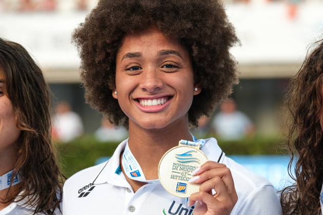Podium of the day 2 at the Swimming Internationals of the 61th Settecolli in Roma, Italy - 27 Jun 2025 Sara Curtis of Italy seen during Podium of Women s 100m Freestyle Final during the second day at the swimming internationals of the 61th Settecolli Trophy. Rome Italy Copyright: xElenaxVizzocax xSOPAxImagesx 0823971463st