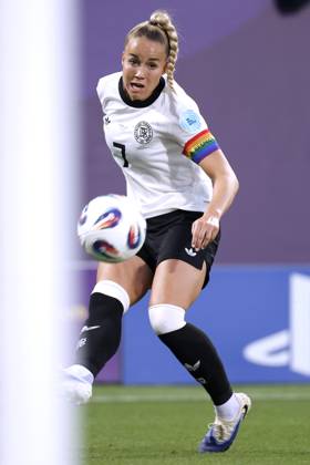 GWINN Giulia Kapitaenin Team Deutschland UEFA Frauen Fussball EURO 2025 in der Schweiz Vorrundenspiel Deutschland - Polen 2 : 0 am 04.07. 2025 in St.Gallen Copyright: xLacixPerenyix