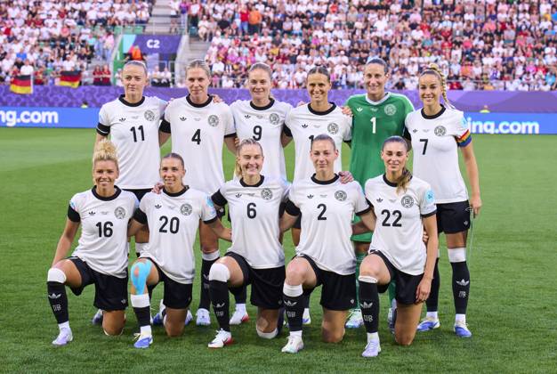 DFB teamphoto: Lea Schüller 11 of Team Germany Rebecca Knaak 4 of Team Germany Sjoeke Nüsken 9 of Team Germany Klara Bühl 19 of Team Germany Ann-Katrin Berger 7 goalkeeper of Team Germany Giulia Gwinn 7 of Team Germany in the football UEFA Women EURO 2025 match GERMANY - POLAND 2-0 in Season 2025 2026 at July 4, 2025 in St.Gallen, Switzerland.
