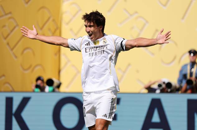 New Jersey, USA, 5th July 2025. Gonzalo Garcia of Real Madrid celebrates scoring the first goal during the Real Madrid vs Borussia Dortmund FIFA Club World Cup quarter final match at Metlife Stadium, New Jersey. Picture credit should read: David Klein Sportimage EDITORIAL USE ONLY. No use with unauthorised audio, video, data, fixture lists, club league logos or live services. Online in-match use limited to 120 images, no video emulation. No use in betting, games or single club league player publications. SPI_030_DK_Madrid_Dortmund SPI-4006-0033
