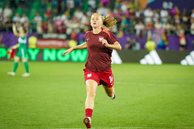 UEFA Womens EURO 2025 Frauen EM: Vorrunde, 1. Spieltag - Deutschland vs Polen - Kybunpark (St. Gallen, Schweiz): Klaudia Jedlinska (Polen, 16) Copyright: xJOERANxSTEINSIEKx