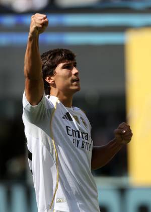 New Jersey, USA, 5th July 2025. Gonzalo Garcia of Real Madrid celebrates his goal during the Real Madrid vs Borussia Dortmund FIFA Club World Cup quarter final match at Metlife Stadium, New Jersey. Picture credit should read: David Klein Sportimage EDITORIAL USE ONLY. No use with unauthorised audio, video, data, fixture lists, club league logos or live services. Online in-match use limited to 120 images, no video emulation. No use in betting, games or single club league player publications. SPI_070_DK_Madrid_Dortmund SPI-4006-0073