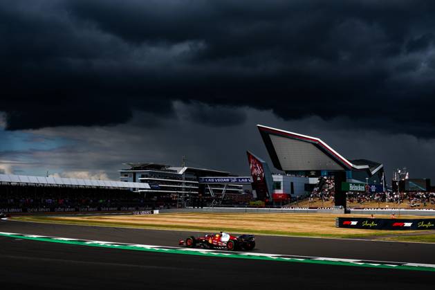 F1 - BRITISH GRAND PRIX 2025 44 HAMILTON Lewis (gbr), Scuderia Ferrari SF-25, action during the Formula 1 Qatar Airways British Grand Prix 2025, 12th round of the 2025 FIA Formula One World Championship, WM, Weltmeisterschaft from July 4 to 6, 2025 on the Silverstone Circuit, in Silverstone, United Kingdom - SilverstoneUnited Kingdom Copyright: xFLORENTxGOODENx