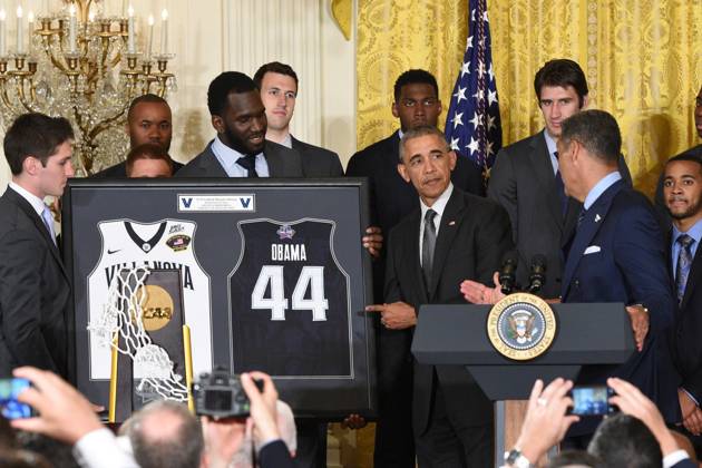 May 31, 2016 - Washington, District Of Columbia, U.S - President Of The United States, BARACK OBAMA, with the NCAA, College League, USA Men s College Basketball Champions, Villanova University, in the East Room of the White House. President Obama honored the team for their accomplishment in winning the championship Copyright: xRickyxFitchettx