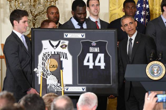 May 31, 2016 - Washington, District Of Columbia, U.S - President Of The United States, BARACK OBAMA, with the NCAA, College League, USA Men s College Basketball Champions, Villanova University, in the East Room of the White House. President Obama honored the team for their accomplishment in winning the championship Copyright: xRickyxFitchettx