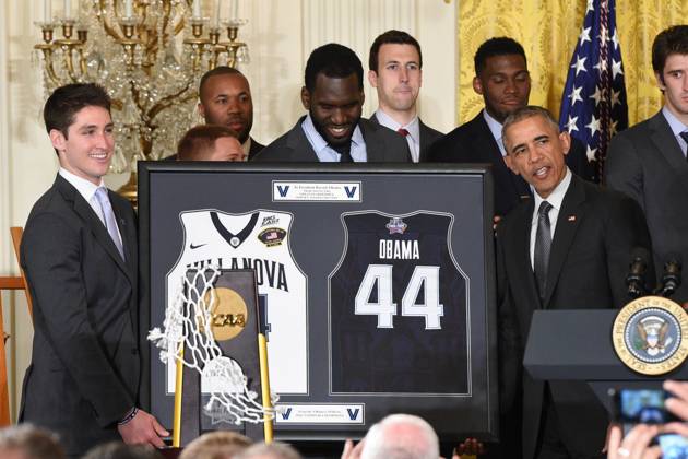 May 31, 2016 - Washington, District Of Columbia, U.S - President Of The United States, BARACK OBAMA, with the NCAA, College League, USA Men s College Basketball Champions, Villanova University, in the East Room of the White House. President Obama honored the team for their accomplishment in winning the championship Copyright: xRickyxFitchettx