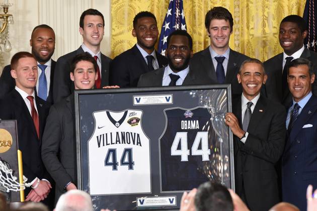 May 31, 2016 - Washington, District Of Columbia, U.S - President Of The United States, BARACK OBAMA, with the NCAA, College League, USA Men s College Basketball Champions, Villanova University, in the East Room of the White House. President Obama honored the team for their accomplishment in winning the championship Copyright: xRickyxFitchettx