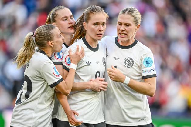 Sjoeke Nuesken (Germany) celebrates after scoring her team s first goal with teammates during the UEFA Women s EURO 2025 Group C match between Germany and Denmark at St. Jakob‘Park on July 8, 2025 in Basel, Switzerland. (Photo by Harry Langer DeFodi Images)