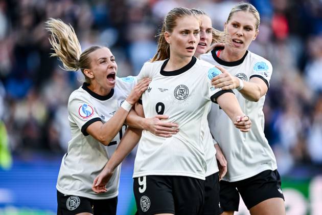 Sjoeke Nuesken (Germany) celebrates after scoring her team s first goal with teammates during the UEFA Women s EURO 2025 Group C match between Germany and Denmark at St. Jakob‘Park on July 8, 2025 in Basel, Switzerland. (Photo by Harry Langer DeFodi Images)
