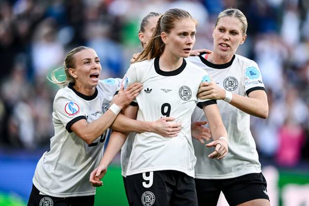Sjoeke Nuesken (Germany) celebrates after scoring her team s first goal with teammates during the UEFA Women s EURO 2025 Group C match between Germany and Denmark at St. Jakob‘Park on July 8, 2025 in Basel, Switzerland. (Photo by Harry Langer DeFodi Images)