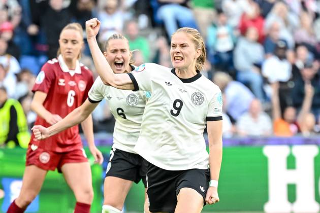 Sjoeke Nuesken (Germany) celebrates after scoring her team s first goal with teammates during the UEFA Women s EURO 2025 Group C match between Germany and Denmark at St. Jakob‘Park on July 8, 2025 in Basel, Switzerland. (Photo by Harry Langer DeFodi Images)