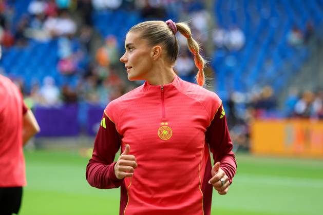 Basel, Schweiz 08. Juli 2025: UEFA - Euro 2025 Woman - Deutschland vs. Dänemark Im Bild: Selina Cerci (Deutschland) beim Warm-Up vor dem Spiel gegen Dänemark bei der WEURO 2025 in Basel. St. Jakob-Park Copyright: xFotostandx xFantinix