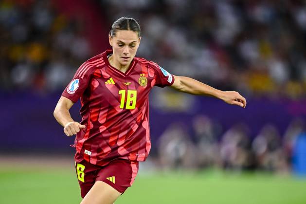 Giovanna Hoffmann (Germany) Looks on during the UEFA Womens EURO 2025 Group C match between Sweden and Germany at Stadion Letzigrund on July 12, 2025 in Zurich, Switzerland. (Photo by Harry Langer DeFodi Images)