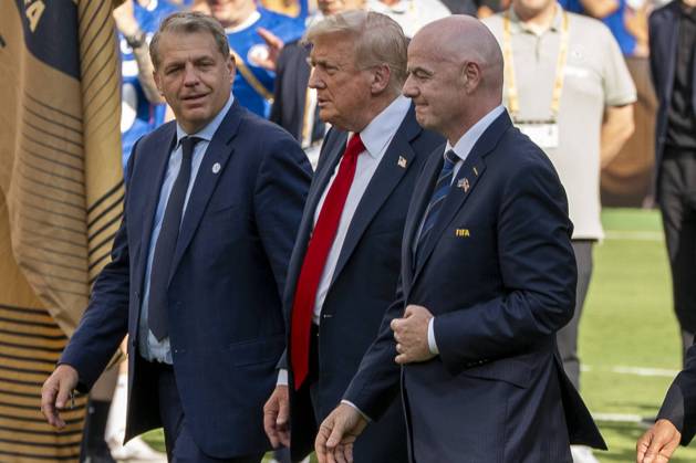US President Donald Trump C and FIFA President Gianni Infantino R attend the FIFA Club World 2025 Cup final between Chelsea FC and Paris Saint-Germain PSG at the stadium MetLife in New Jersey, United States, 13 July 2025. FIFA Club World Cup: Chelsea FC vs. Paris Saint-Germain ACHTUNG: NUR REDAKTIONELLE NUTZUNG  Copyright: xÁngelxColmenaresx AMDEP8259 20250713-55017401485_1 FIFA Club World Cup: Chelsea FC vs. Paris Saint-Germain !ACHTUNG: NUR REDAKTIONELLE NUTZUNG!  Copyright: xIMAGO ÁngelxColmenaresx imago images 0825572623 0825572623st