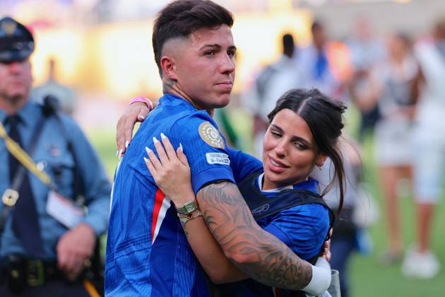 Chelsea Celebrate Club World Cup - NJ Chelsea player Enzo Fernandez with his wife Valentina Cervantes are celebrating their victory against PSG after the FIFA Club World Cup final at the Metlife Stadium in New Jersey on July 13, 2025. Photo by Charles Guerin ABACAPRESS.COM New Jersey NJ  Copyright: xGuerinxCharles ABACAx