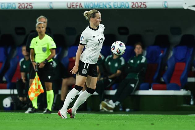 Fussball, UEFA Women™s EURO 2025 Viertelfinale Frankreich - Deutschland 19.07.2025, St. Jakob Park Basel Franziska Kett (Deutschland, 17) Basel St. Jakob Park Schweiz