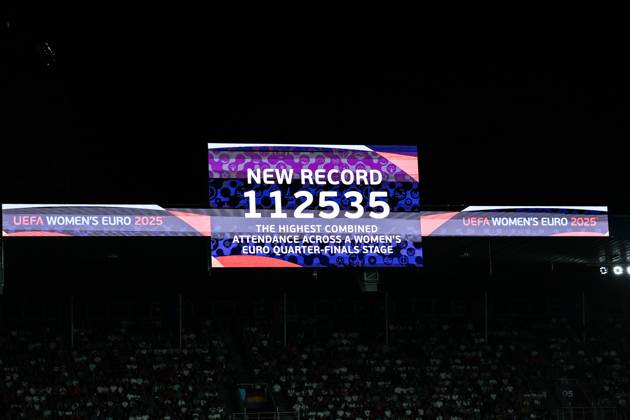 Fussball, UEFA Women™s EURO 2025 Viertelfinale Frankreich - Deutschland 19.07.2025, St. Jakob Park Basel Neuer Zuschauerrekord bei einer Frauen Euro, 112535 Basel St. Jakob Park Schweiz