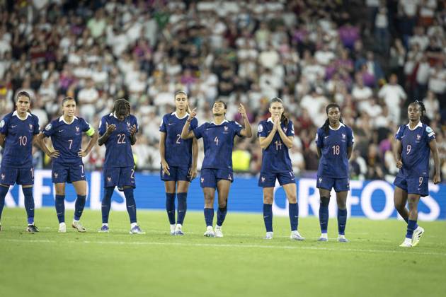 FOOTBALL: FEMININ France vs Allemagne - UEFA EURO, EM, Europameisterschaft,Fussball 2025 Quarts de finale - 19 07 2025 Joie des joueuses de l equipe de france apres le but de penalti lors du match Quarts de finale du Championnat d Europe de football fà minin EURO 2025 entre France et Allemagne. St. Jakob Park in Basel - Suisse 19 07 2025 Copyright: xx