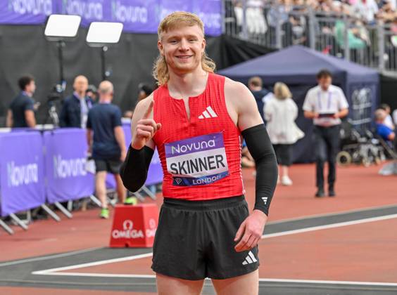 Novuna London Athletics Meet, London, UK. 19 July 2025. London, UK, 19 July 2025. 100m Para Mens, 1 SKINNER Zak GBR, 2 YOUNG Thomas GBR, 3 SANTOS Kevin during the Novuna London Athletics Meet 2025, part of the Wanda Diamond League at London Stadium, Queen Elizabeth Park, London, UK., Credit:Lee Floyd Avalon UK, London, London Stadium, Queen Elizabeth Copyright: xLeexFloydx xAvalonx 1023708233