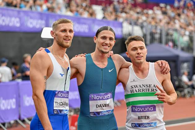 Novuna London Athletics Meet, London, UK. 19 July 2025. London, UK, 19 July 2025. Mens 400m National, 1 DAVEY Lewis GBR, 2 THOMPSON Lee GBR,. 3 BRIER Joseph during the Novuna London Athletics Meet 2025, part of the Wanda Diamond League at London Stadium, Queen Elizabeth Park, London, UK., Credit:Lee Floyd Avalon UK, London, London Stadium, Queen Elizabeth Copyright: xLeexFloydx xAvalonx 1023708251
