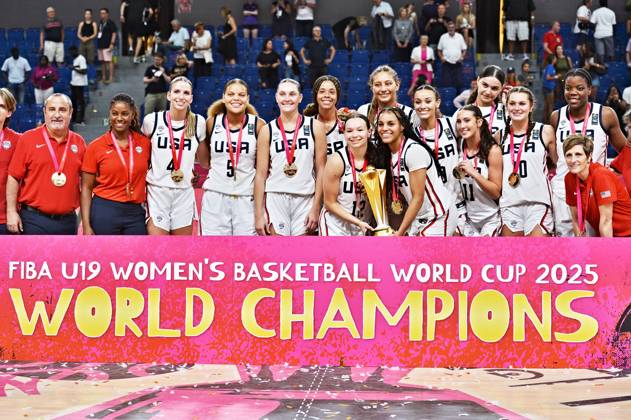 Sport Bilder des Tages American team celebrates victory of USA vs Australia, final match of the Women s Under-19 Basketball World Championship, WM, Weltmeisterschaft at the Starez Arena Vodova, in Brno, Czech Republic, on July 20, 2025. (CTKxPhoto PatrikxUhlir) CTKPhotoP2025072005496  CTKPhotoP2025072005496