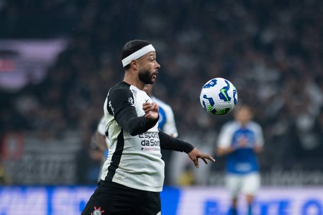 Match between Corinthians and Cruzeiro for the Brazilian championship Sao paulo (sp), 07 23 2025 - brasileiro corinthians vs cruzeiro - memphis depay in the match between corinthians and cruzeiro for the 16th round of the brazilian football championship, on the night of this wednesday, july 23, 2025, at neo quimica arena, in sao paulo-sp. (Foto: Ronaldo Barreto Thenews2 imago images) SPO  Copyright: xRONALDOxBARRETOx