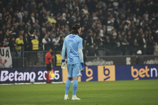 Match between Corinthians and Cruzeiro for the Brazilian championship Sao Paulo (SP), 7 23 2025 - Brazilian Corinthians vs Cruzeiro - Cruzeiro goalkeeper Cassio, formerly of Corinthians, in a match between Corinthians and Cruzeiro for the 16th round of the Brazilian football championship, on Wednesday night, July 23, 2025, at the Neo Quimica Arena, in Sao Paulo, SP. (Foto: Leco Viana Thenews2 imago images) SPO  Copyright: xLecoxVianax